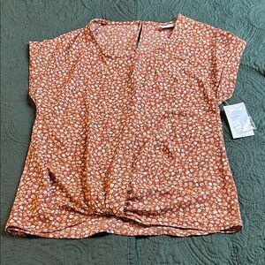 SO Women's Rust Floral Blouse